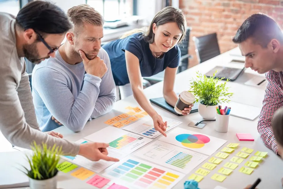 4 social media experts discussing target audience and content strategies